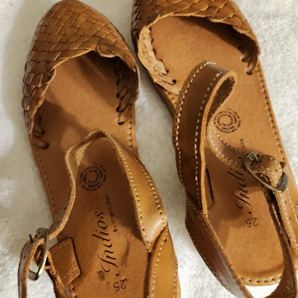 Shoes - Picture 2 of 5